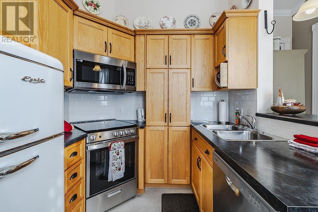 151 Woodward Ave, Sault Ste. Marie, Ontario P6A 3T6 - Photo 27 - SM252621