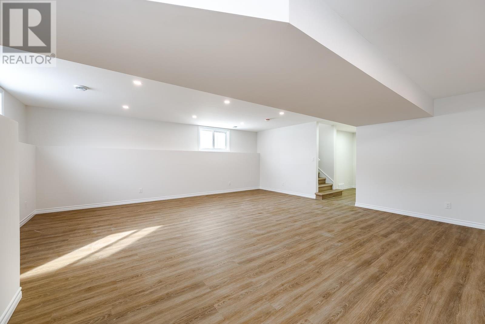 255 East Balfour St, Sault Ste. Marie, Ontario  P6C 1W9 - Photo 35 - SM253420