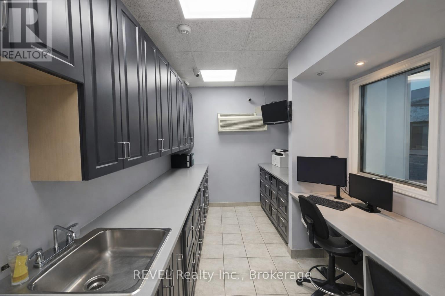 5992 -B Lundy's Lane, Niagara Falls, Ontario  L2G 1T1 - Photo 6 - X12789054