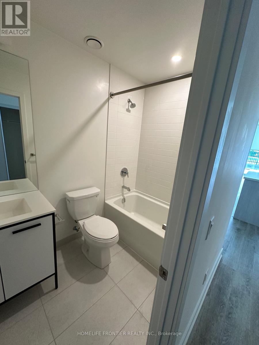 107 - 185 Deerfield Road, Newmarket (Central Newmarket), Ontario  L3Y 0G7 - Photo 4 - N12829196