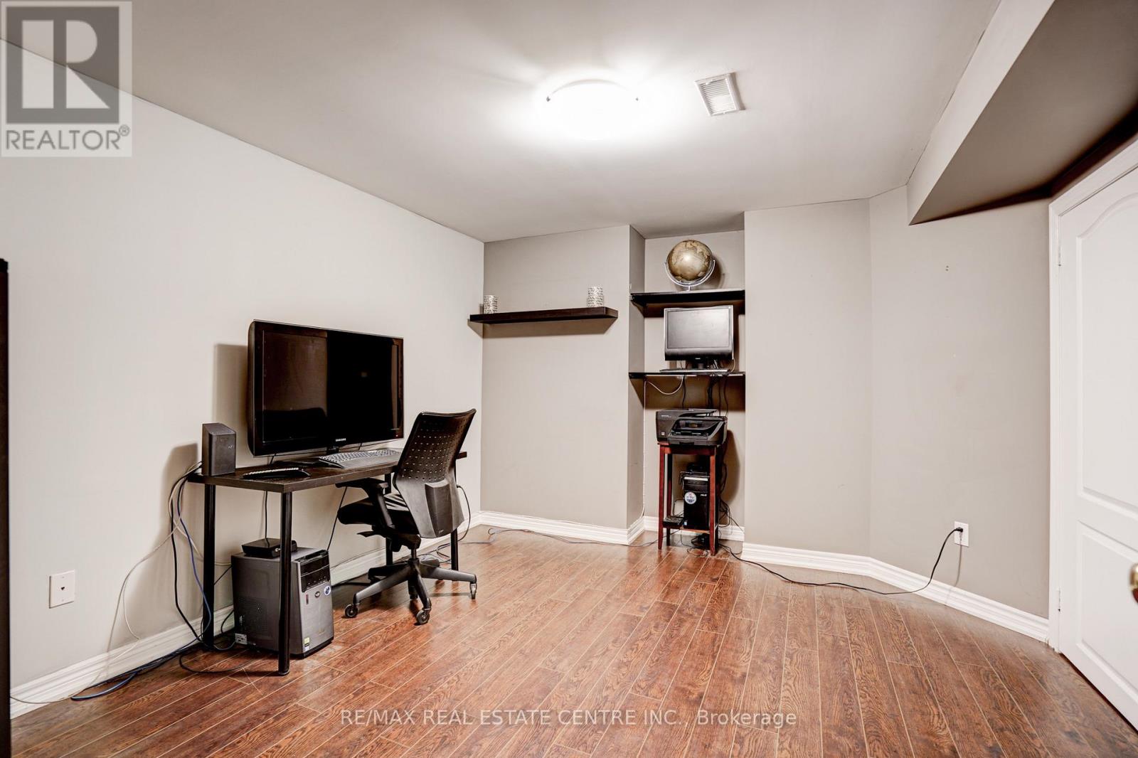 148 Bonistel Crescent, Brampton, Ontario  L7A 3H1 - Photo 32 - W12825040