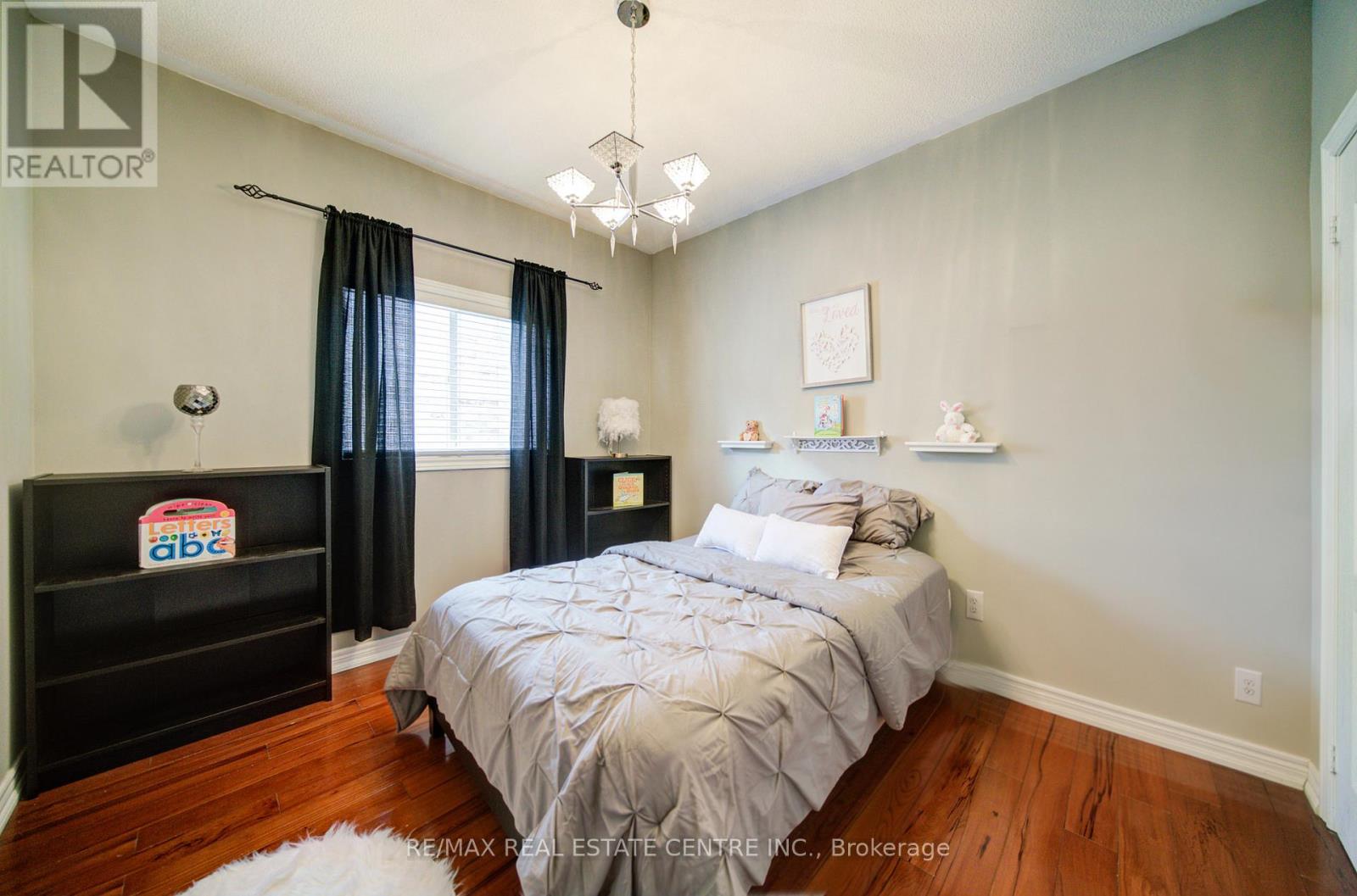 148 Bonistel Crescent, Brampton, Ontario  L7A 3H1 - Photo 19 - W12825040