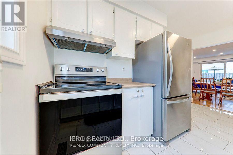 12 - 561 Childs Drive, Milton, Ontario  L9T 3Z1 - Photo 11 - W12825922