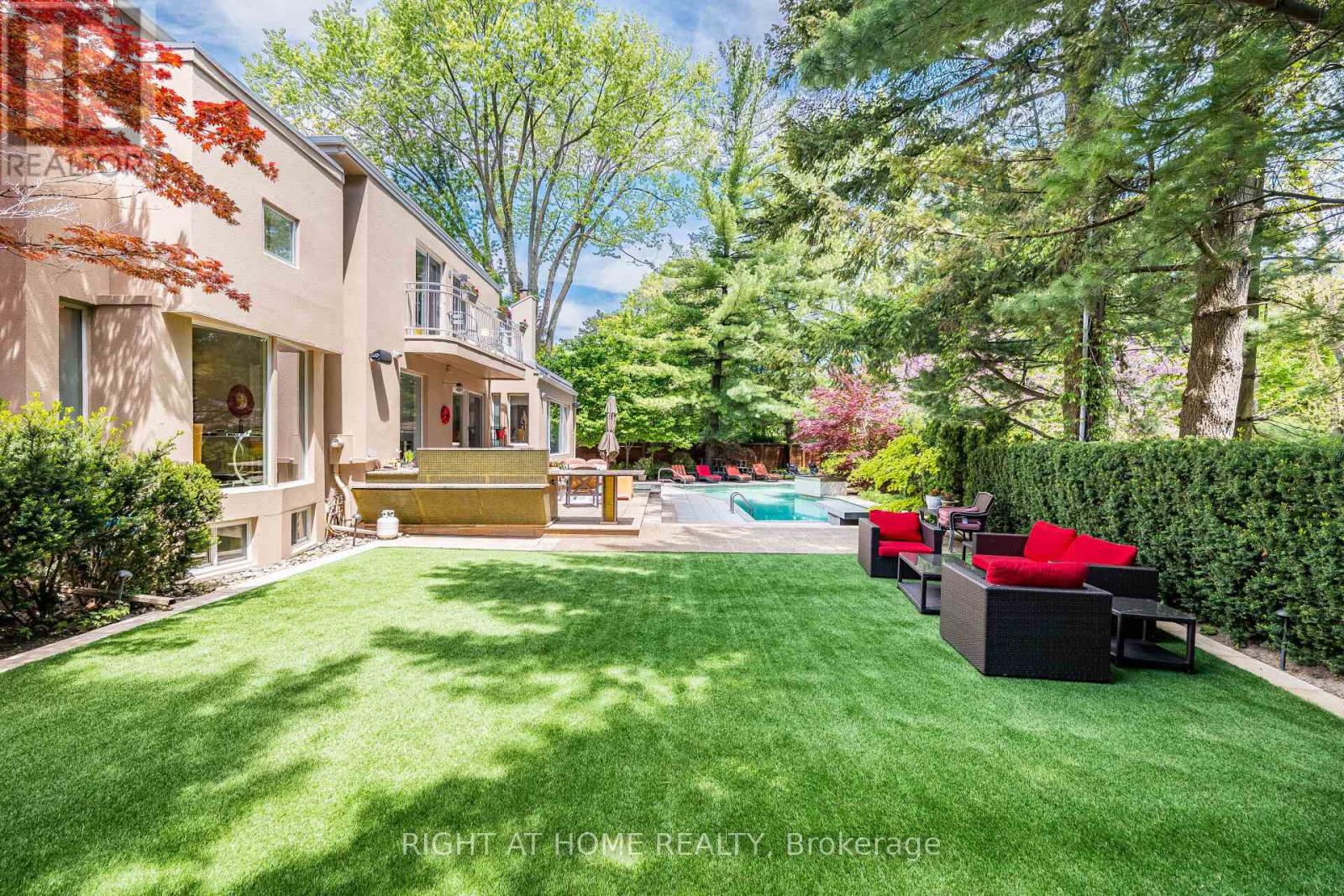 1 Friars Lane, Toronto, Ontario  M9A 1T6 - Photo 47 - W12821764