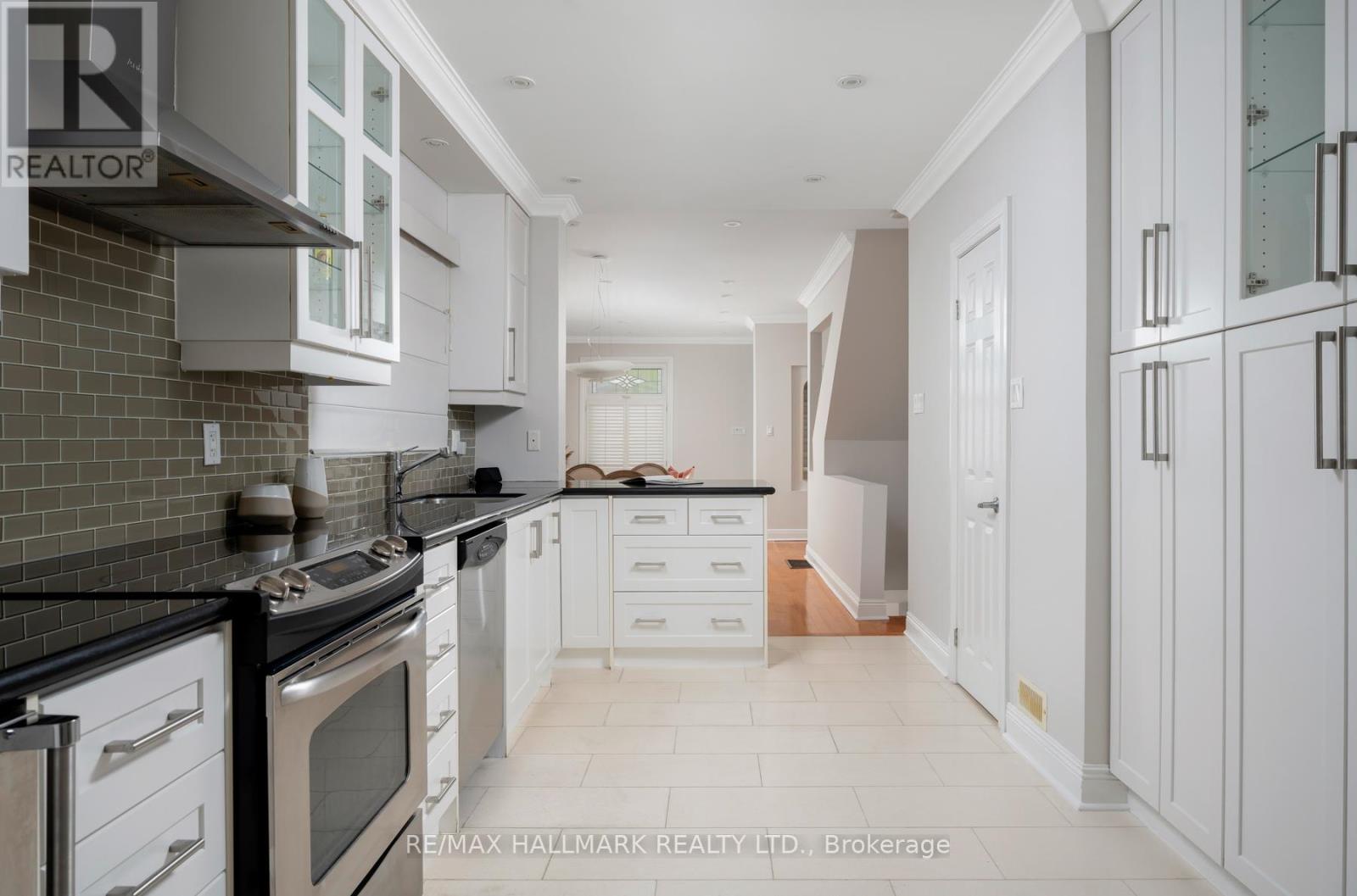 53 Ferrier Avenue, Toronto, Ontario  M4K 3H5 - Photo 15 - E12829606