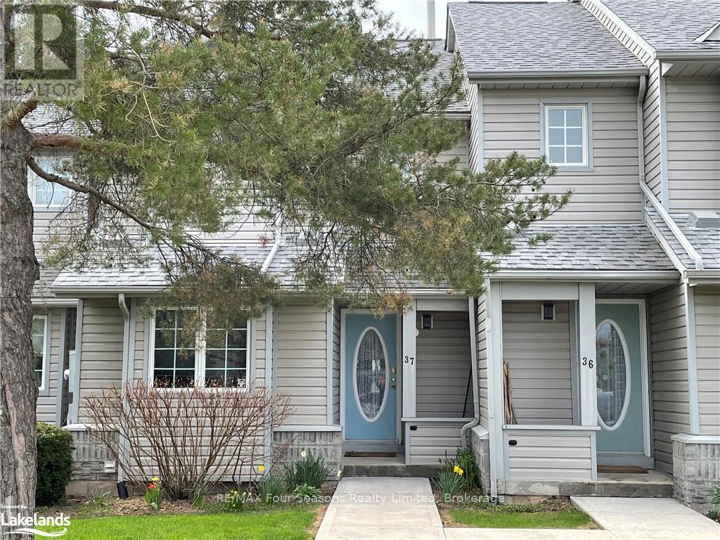 37 - 162 Settlers Way, Blue Mountains, Ontario  L9Y 0M4 - Photo 1 - X12829460