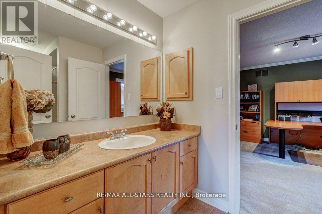 64 Button Crescent, Uxbridge, Ontario  L9P 1Z6 - Photo 26 - N12829578