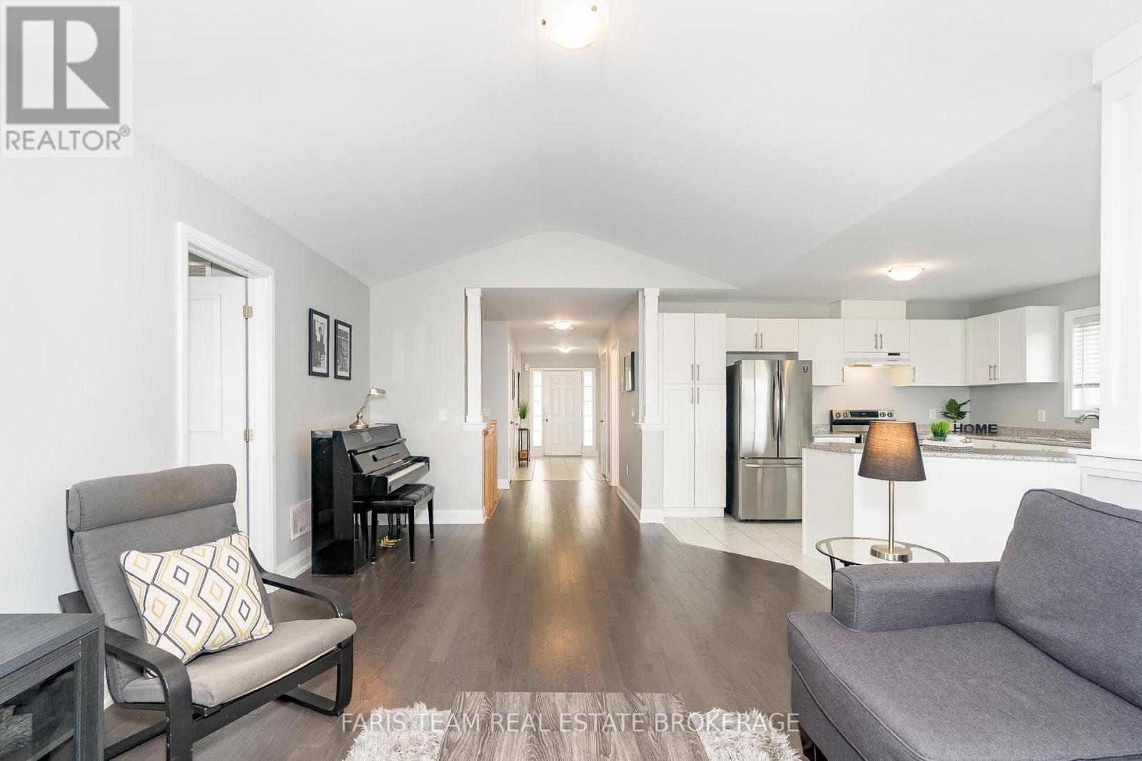 14 Beausoleil Drive, Penetanguishene, Ontario  L9M 0V8 - Photo 16 - S12829586