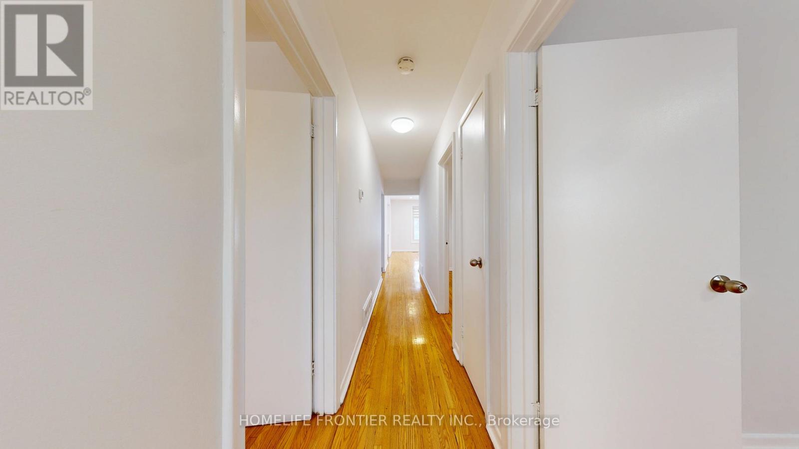 30 Farr Avenue, Toronto, Ontario  M9V 2A6 - Photo 13 - W12713022