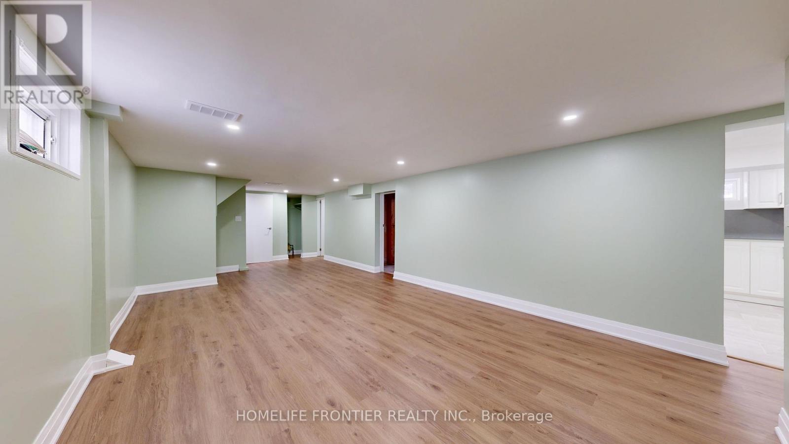 30 Farr Avenue, Toronto, Ontario  M9V 2A6 - Photo 25 - W12713022