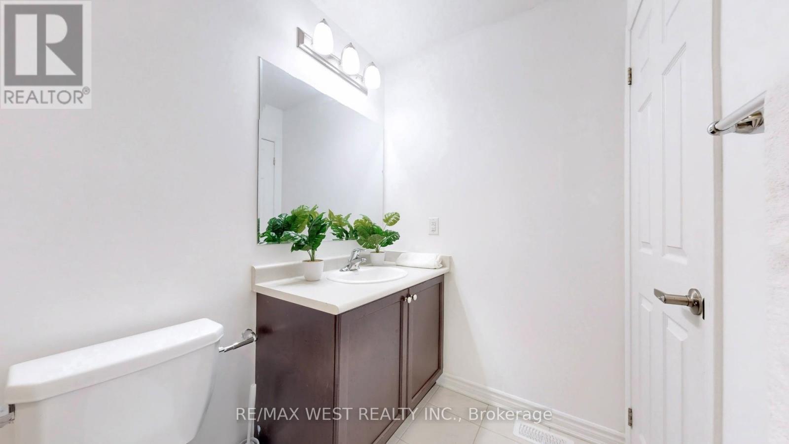 902 Sumac Crescent, Milton, Ontario  L9E 1R7 - Photo 26 - W12829542