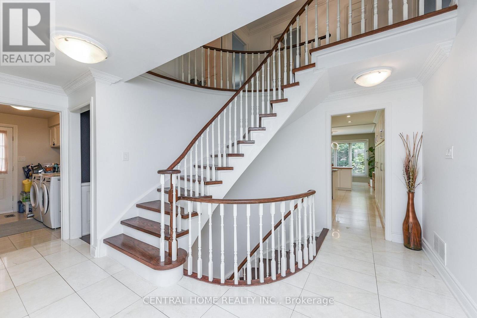 4 Robaldon Road, Toronto, Ontario  M9A 5A7 - Photo 21 - W12829580