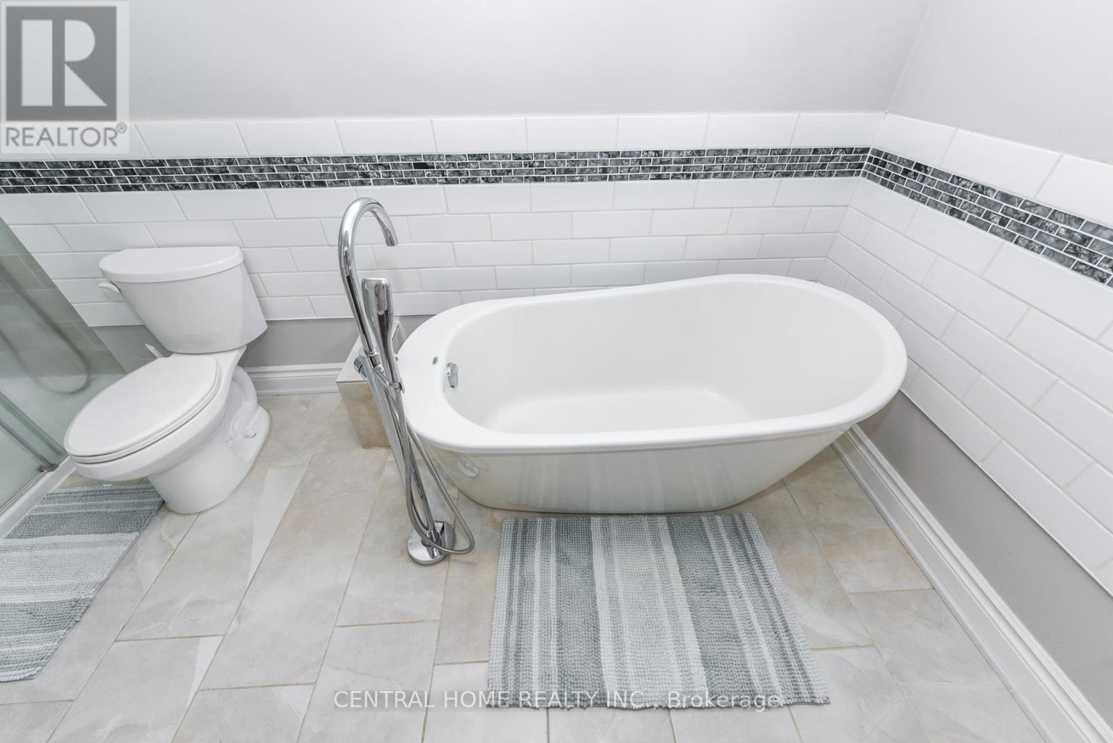 4 Robaldon Road, Toronto, Ontario  M9A 5A7 - Photo 26 - W12829580