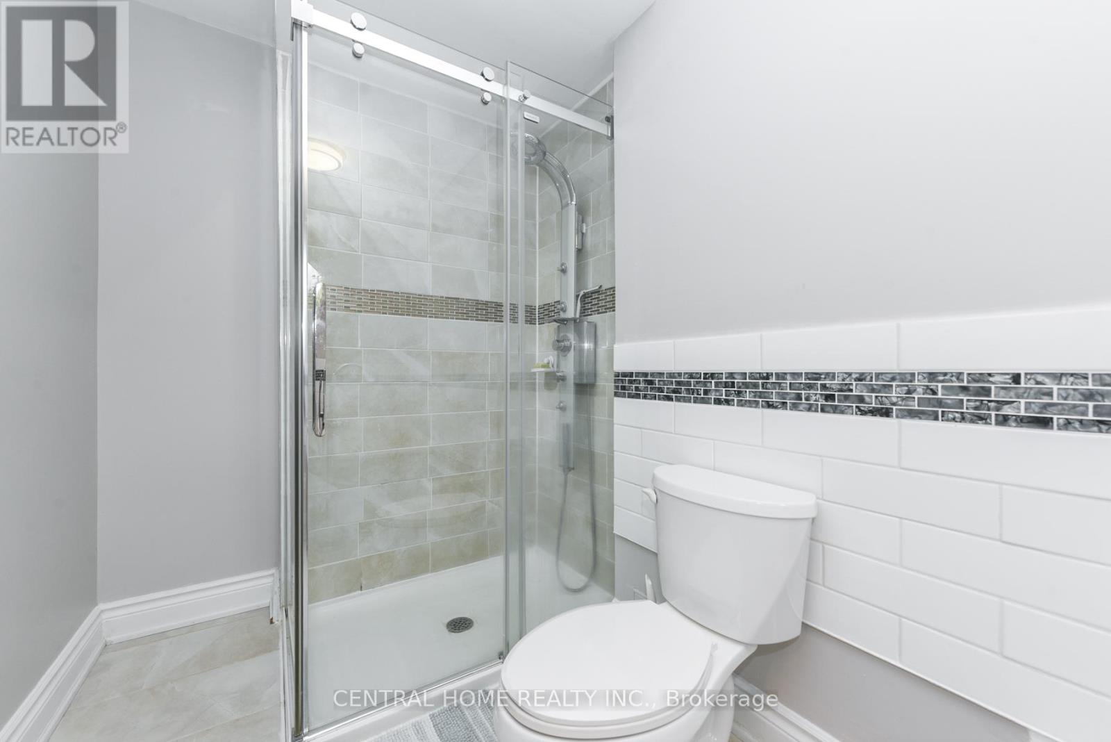 4 Robaldon Road, Toronto, Ontario  M9A 5A7 - Photo 39 - W12829580