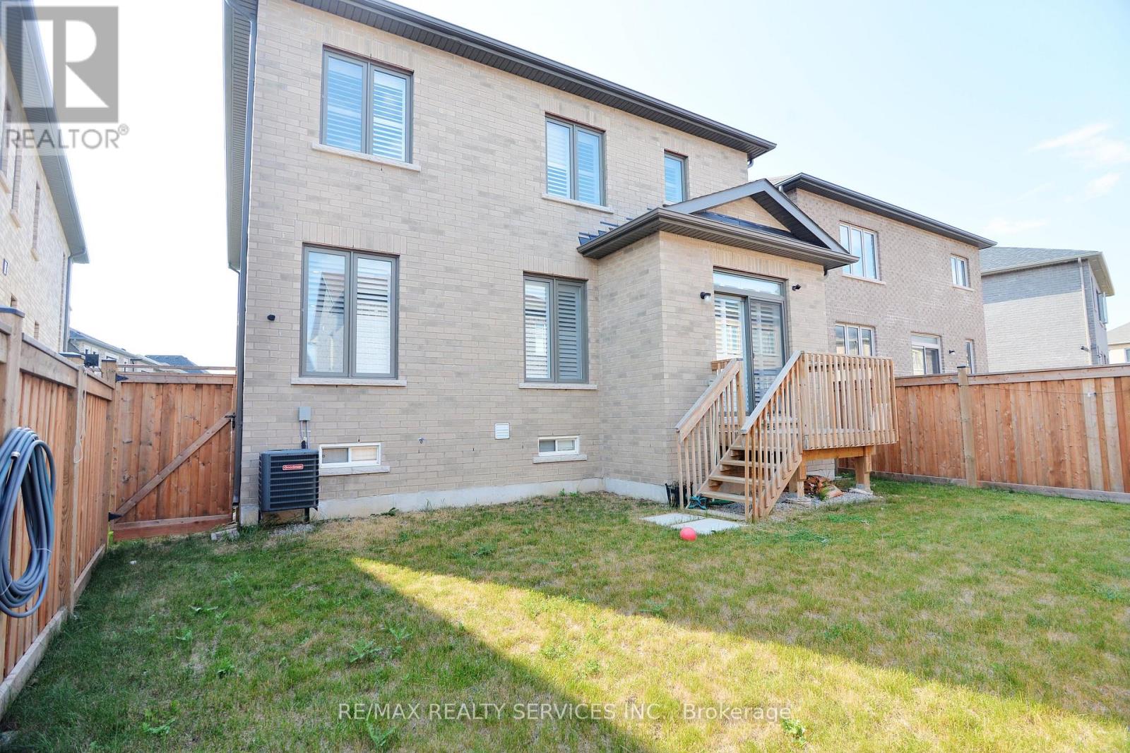 24 Bachelor Street, Brampton, Ontario  L7A 5A9 - Photo 49 - W12829584