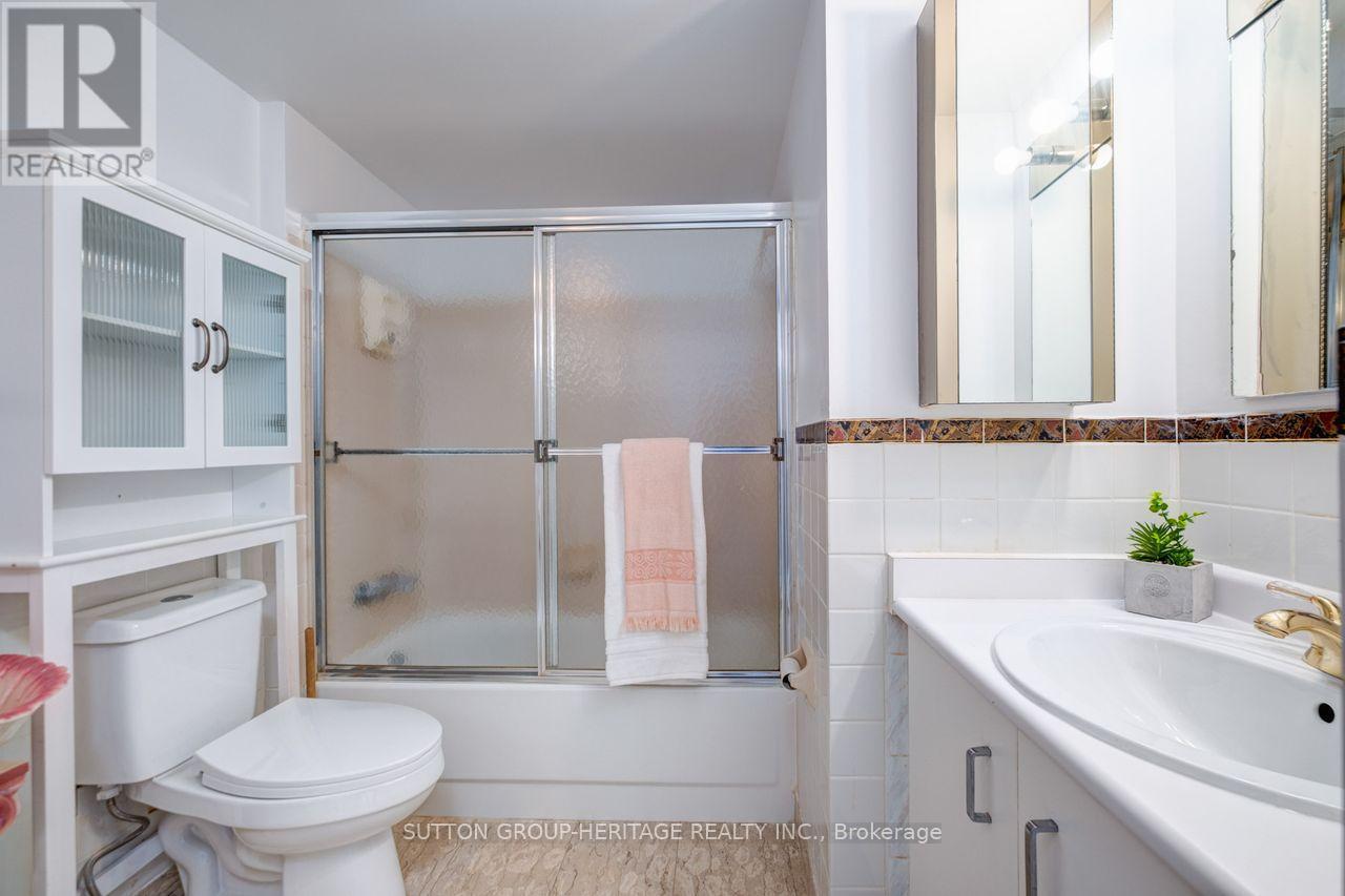 406 - 61 Markbrook Lane, Toronto, Ontario  M9V 5E7 - Photo 17 - W12829592