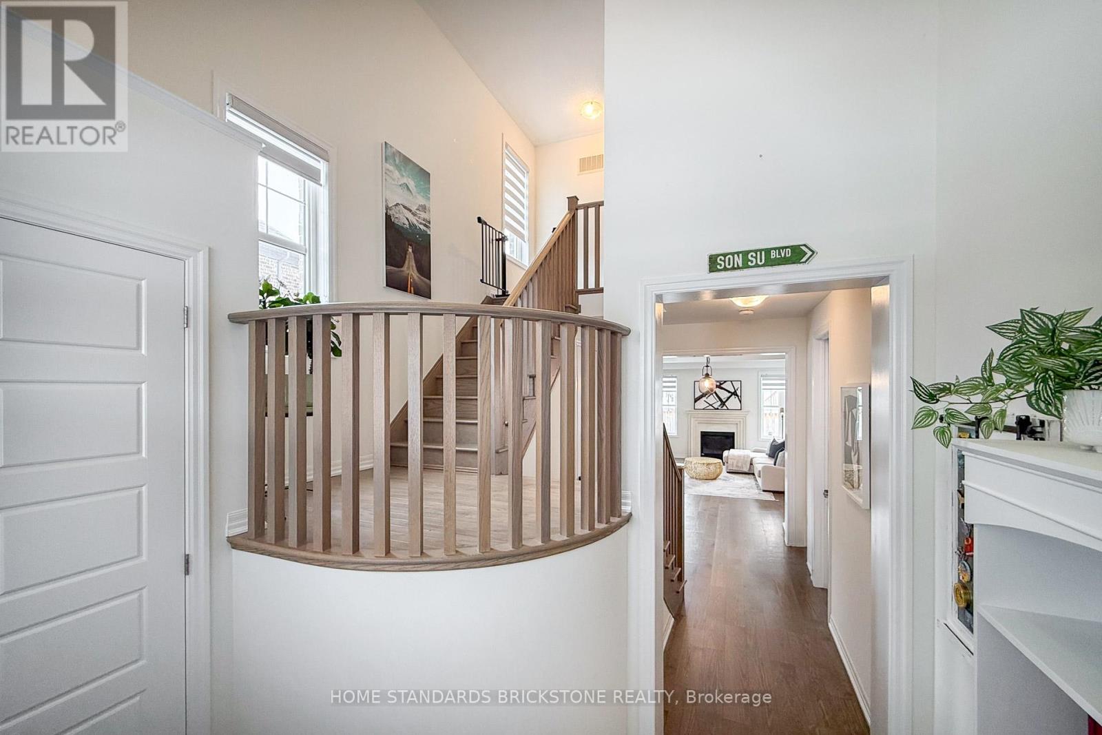 3314 Mintwood Circle, Oakville, Ontario  L6H 0N6 - Photo 16 - W12829602