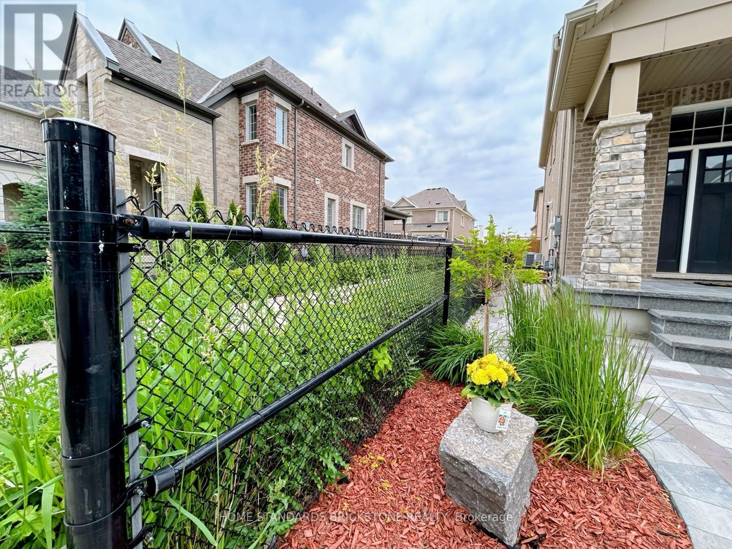 3314 Mintwood Circle, Oakville, Ontario  L6H 0N6 - Photo 46 - W12829602