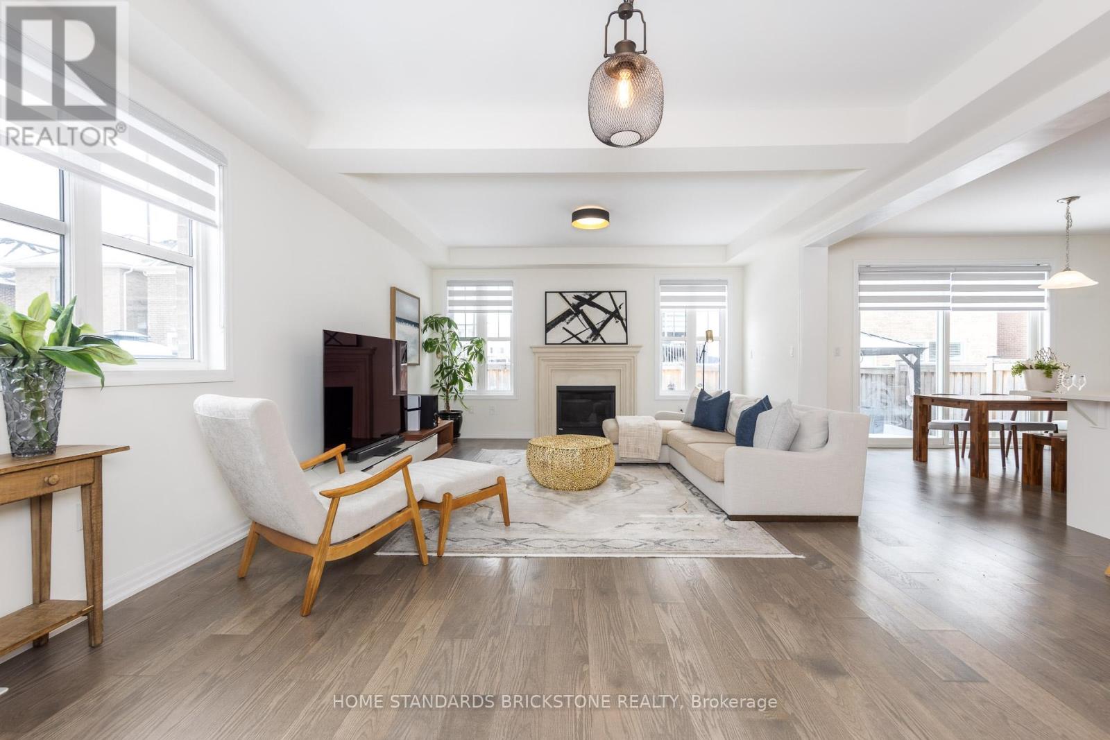 3314 Mintwood Circle, Oakville, Ontario  L6H 0N6 - Photo 5 - W12829602