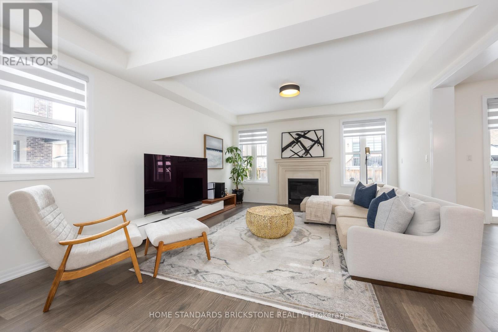 3314 Mintwood Circle, Oakville, Ontario  L6H 0N6 - Photo 6 - W12829602