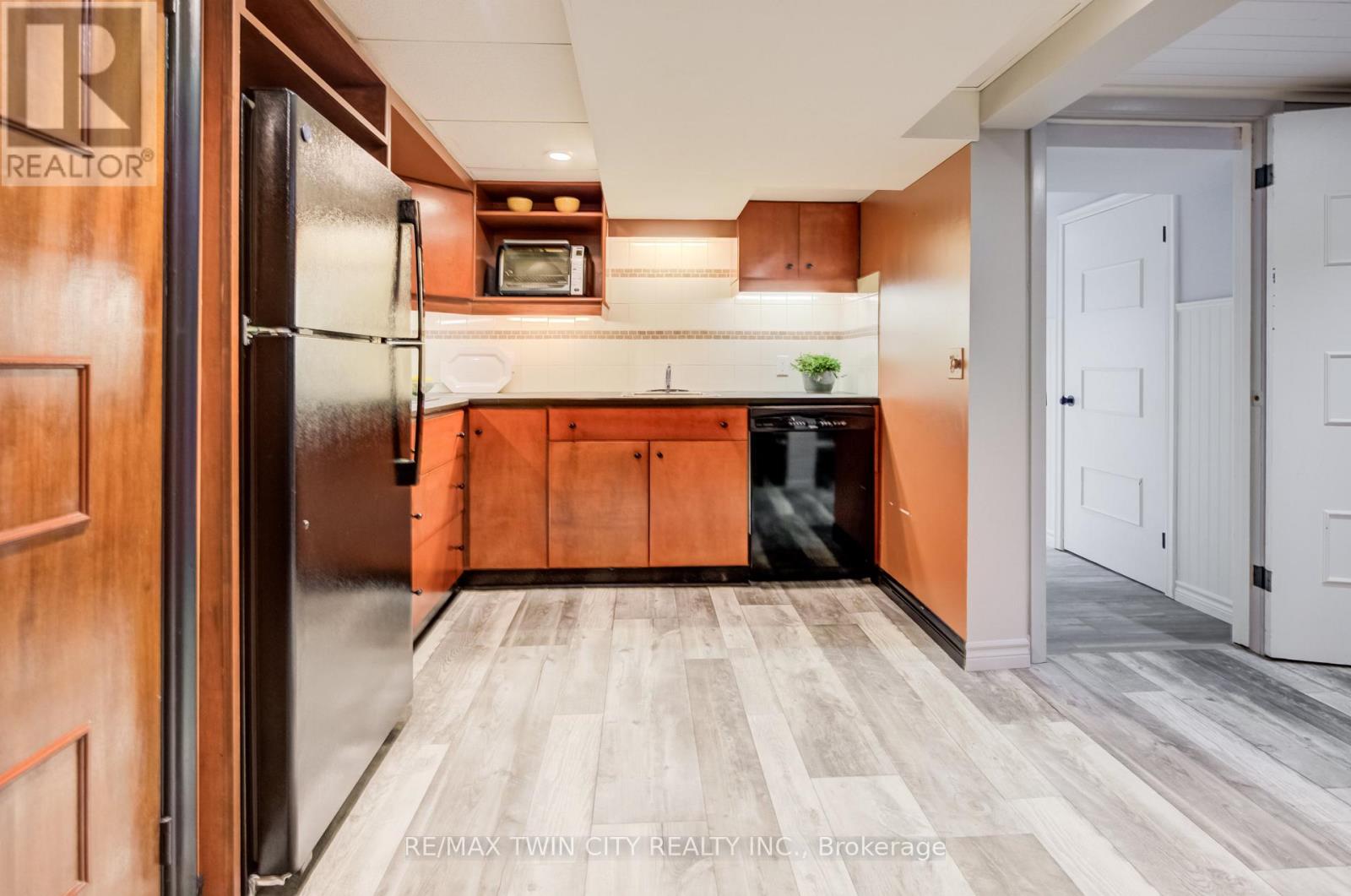 45 Palmerston Avenue, Brantford, Ontario  N3T 4L1 - Photo 34 - X12829610