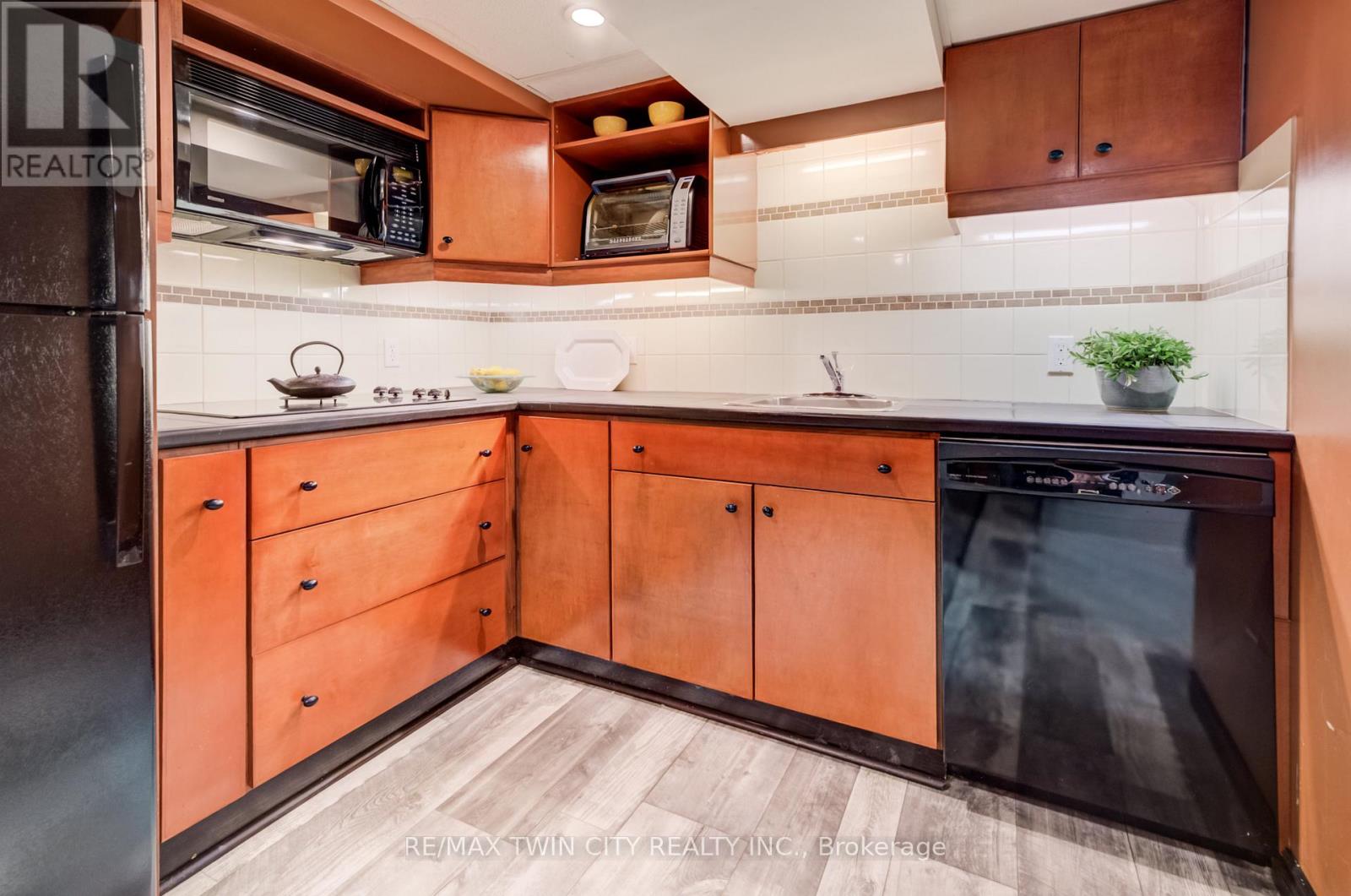 45 Palmerston Avenue, Brantford, Ontario  N3T 4L1 - Photo 35 - X12829610