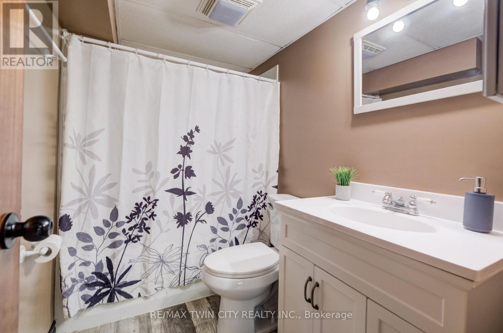 45 Palmerston Avenue, Brantford, Ontario  N3T 4L1 - Photo 37 - X12829610