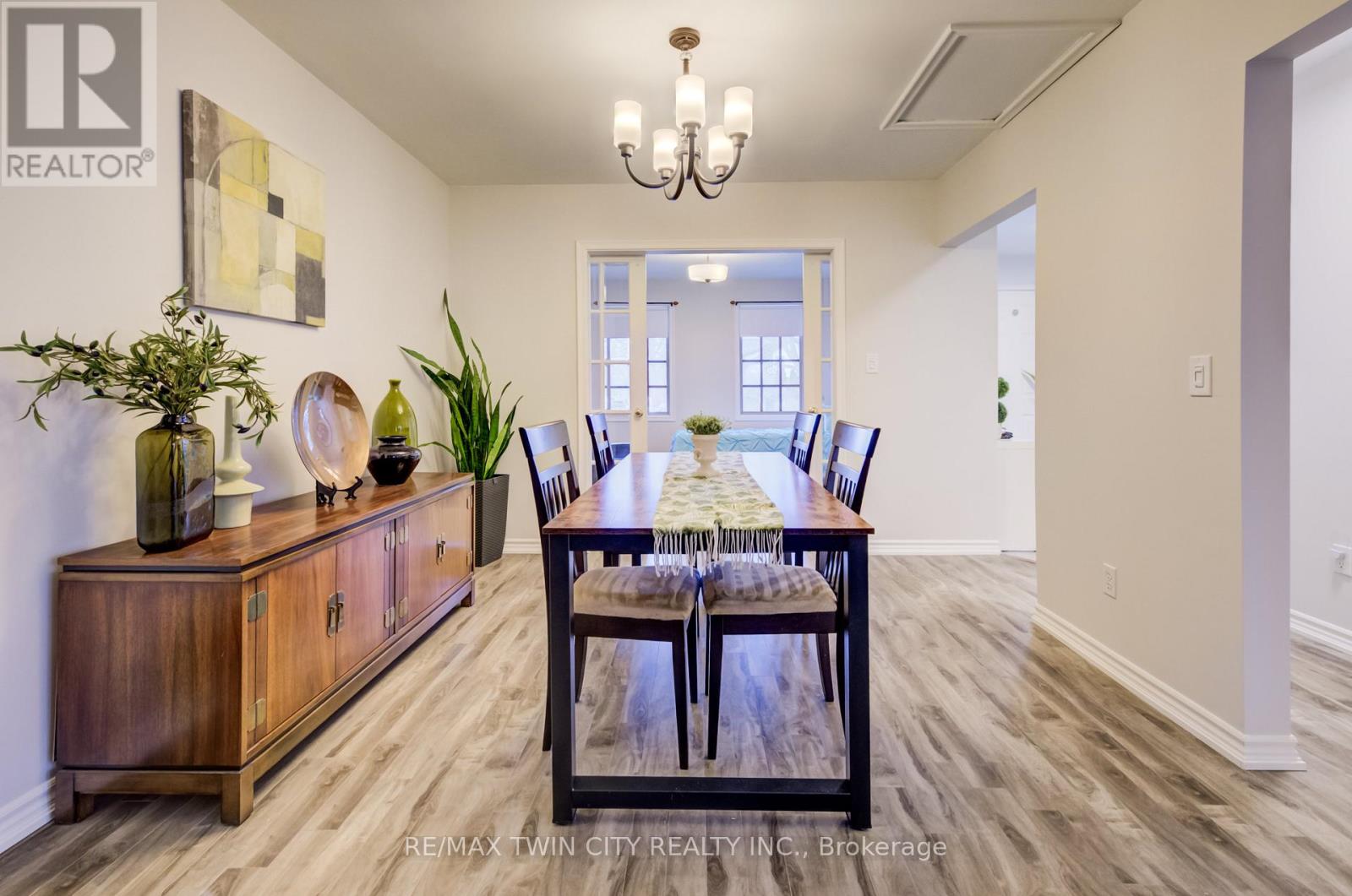 45 Palmerston Avenue, Brantford, Ontario  N3T 4L1 - Photo 4 - X12829610