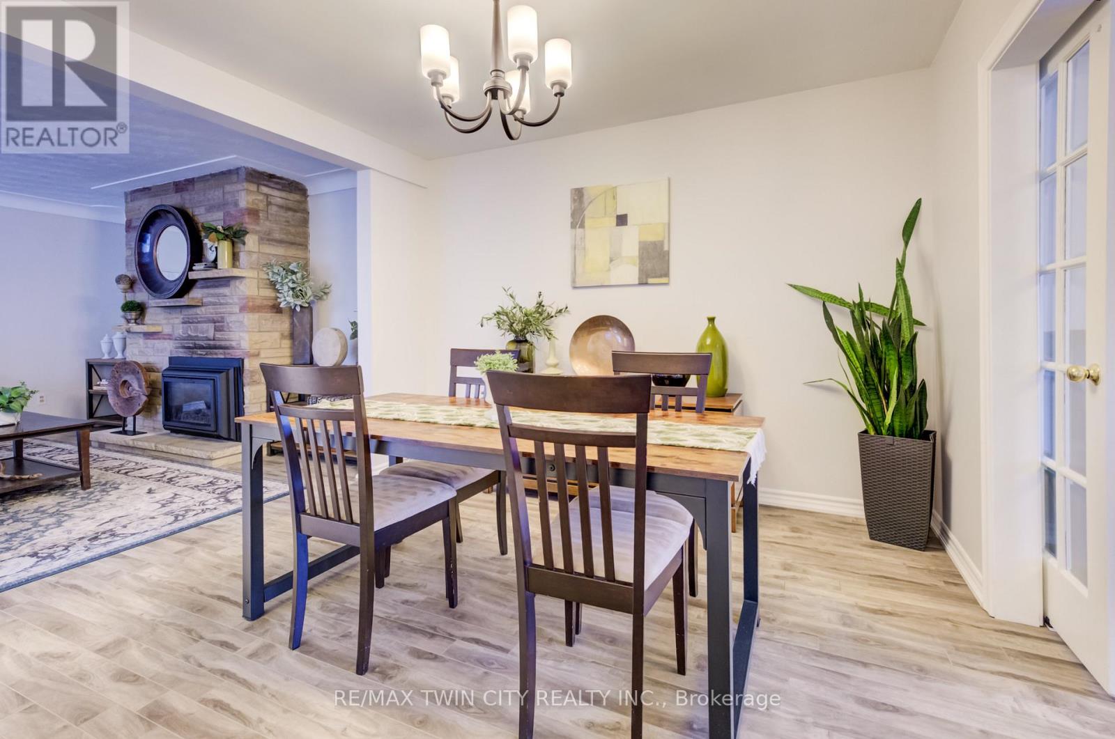 45 Palmerston Avenue, Brantford, Ontario  N3T 4L1 - Photo 5 - X12829610