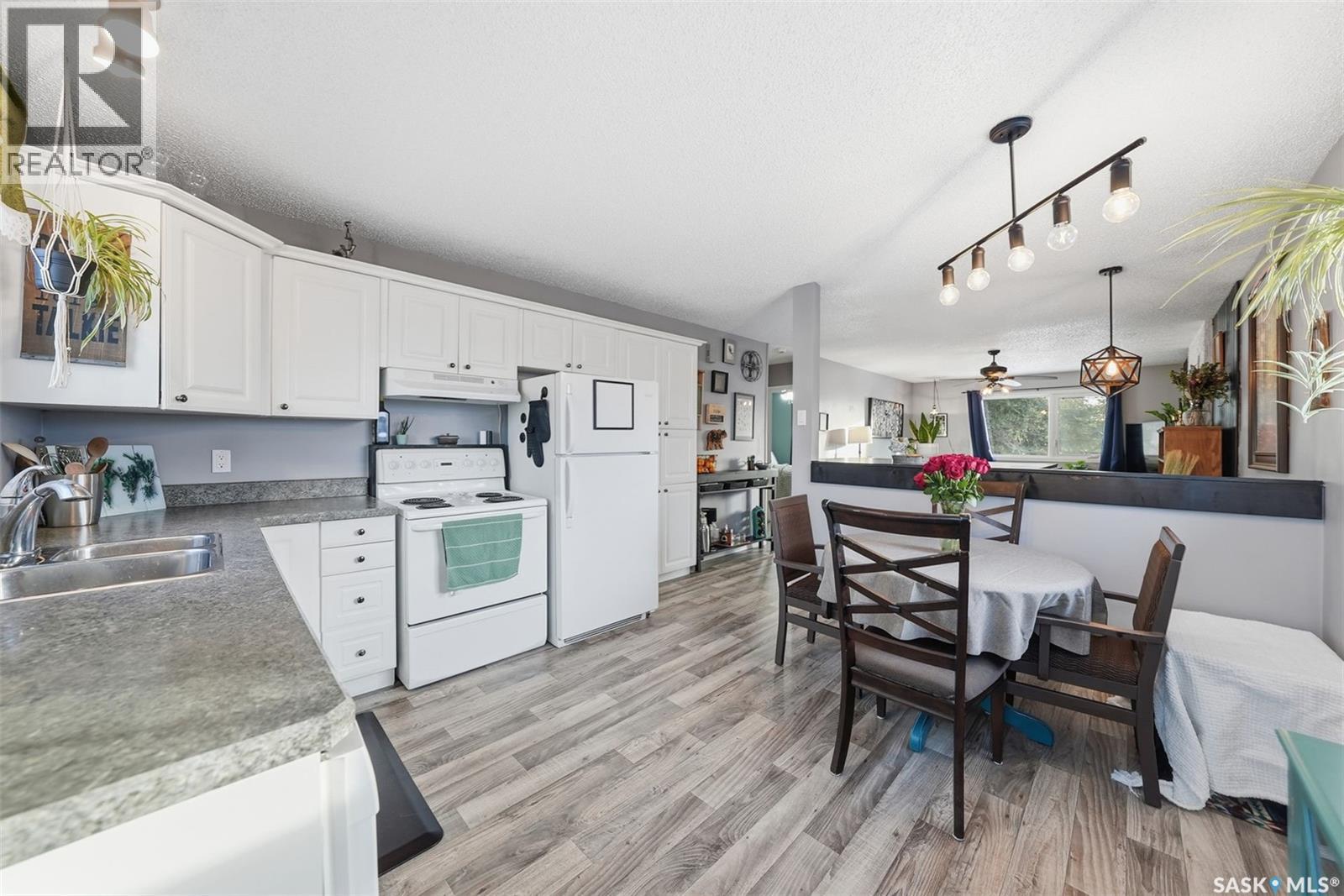 42 Macdowall Crescent, Prince Albert, Saskatchewan  S6V 6N3 - Photo 11 - SK029370