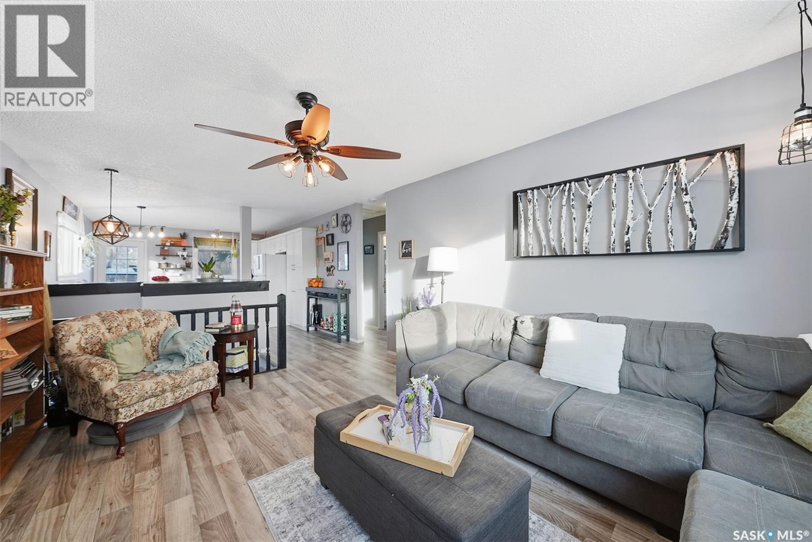 42 Macdowall Crescent, Prince Albert, Saskatchewan  S6V 6N3 - Photo 5 - SK029370