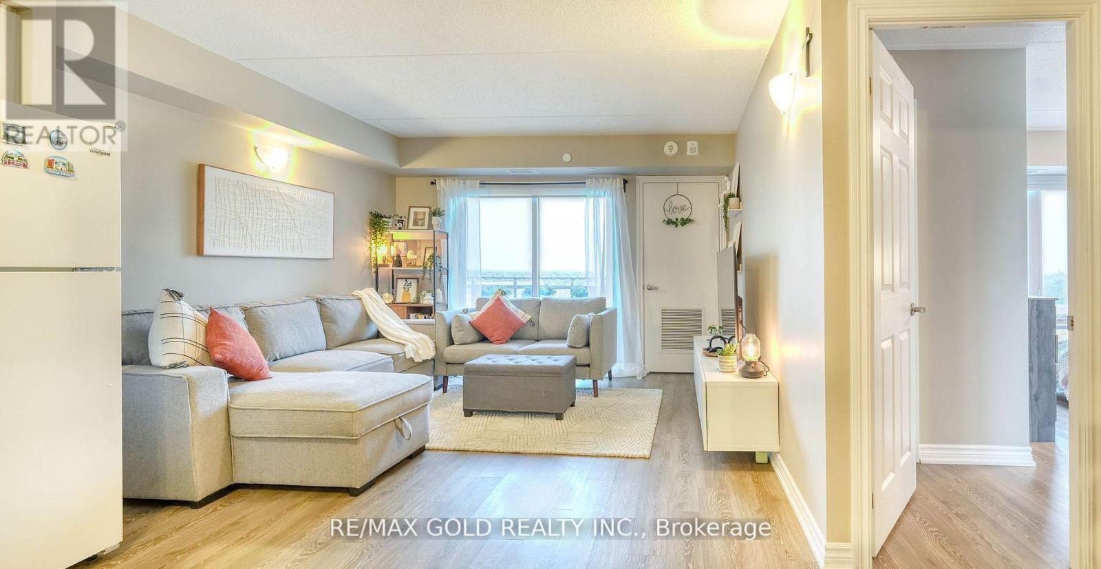 807 - 716 MAIN STREET E, Milton, Ontario