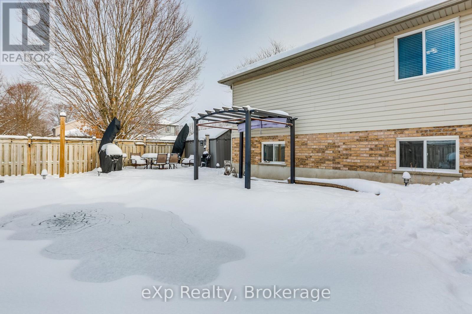 547 Forest Creek Place, London East, Ontario  N5Y 5T7 - Photo 34 - X12829654