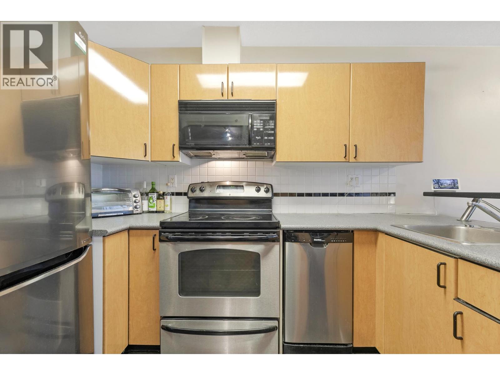 2010 939 Homer Street, Vancouver, British Columbia  V6B 2W6 - Photo 11 - R3094311