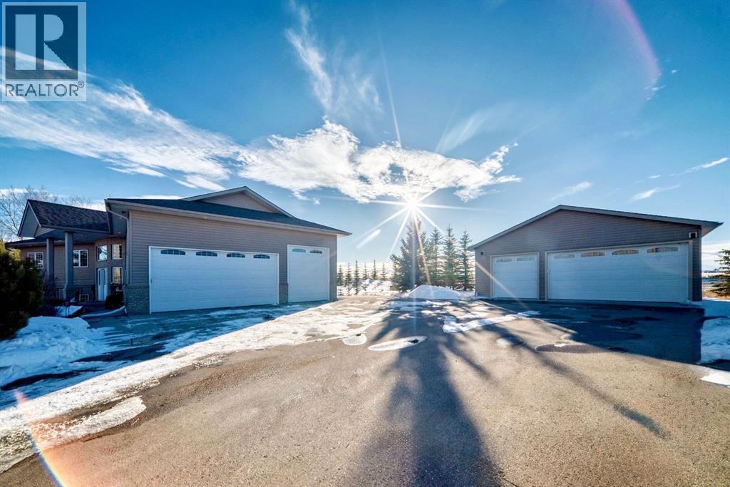 39 Stage Coach Trail, Rural Rocky View County, Alberta  T4A 0P4 - Photo 3 - A2286699