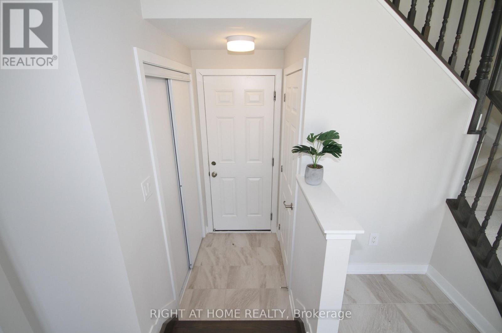 201 Billrian Crescent, Ottawa, Ontario K2S 3A6 - Photo 34 - X12829634
