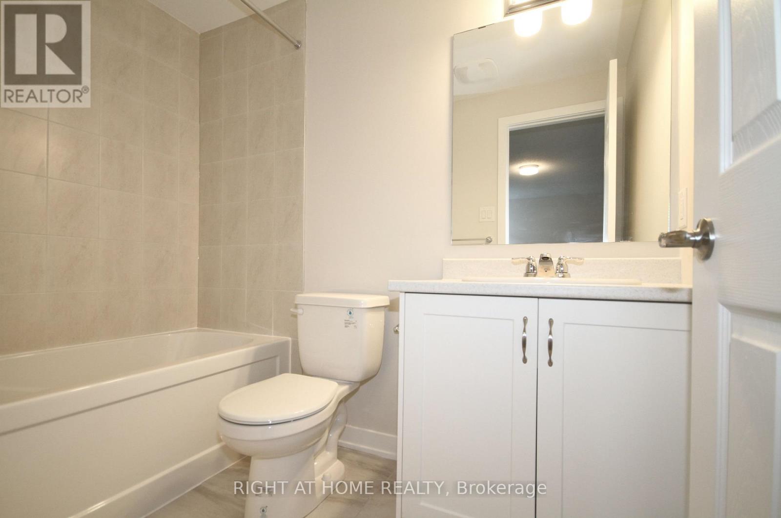 201 Billrian Crescent, Ottawa, Ontario K2S 3A6 - Photo 37 - X12829634