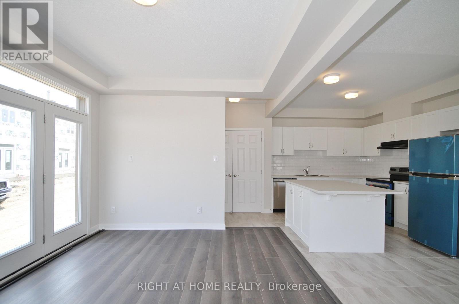 201 Billrian Crescent, Ottawa, Ontario K2S 3A6 - Photo 7 - X12829634