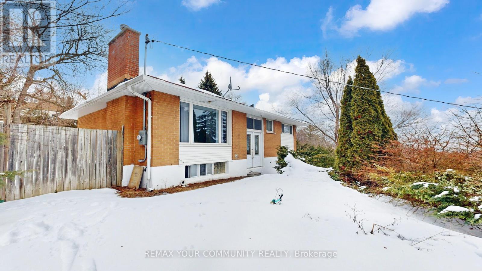 147 Grandview Street S, Oshawa, Ontario  L1H 7C6 - Photo 2 - E12744392