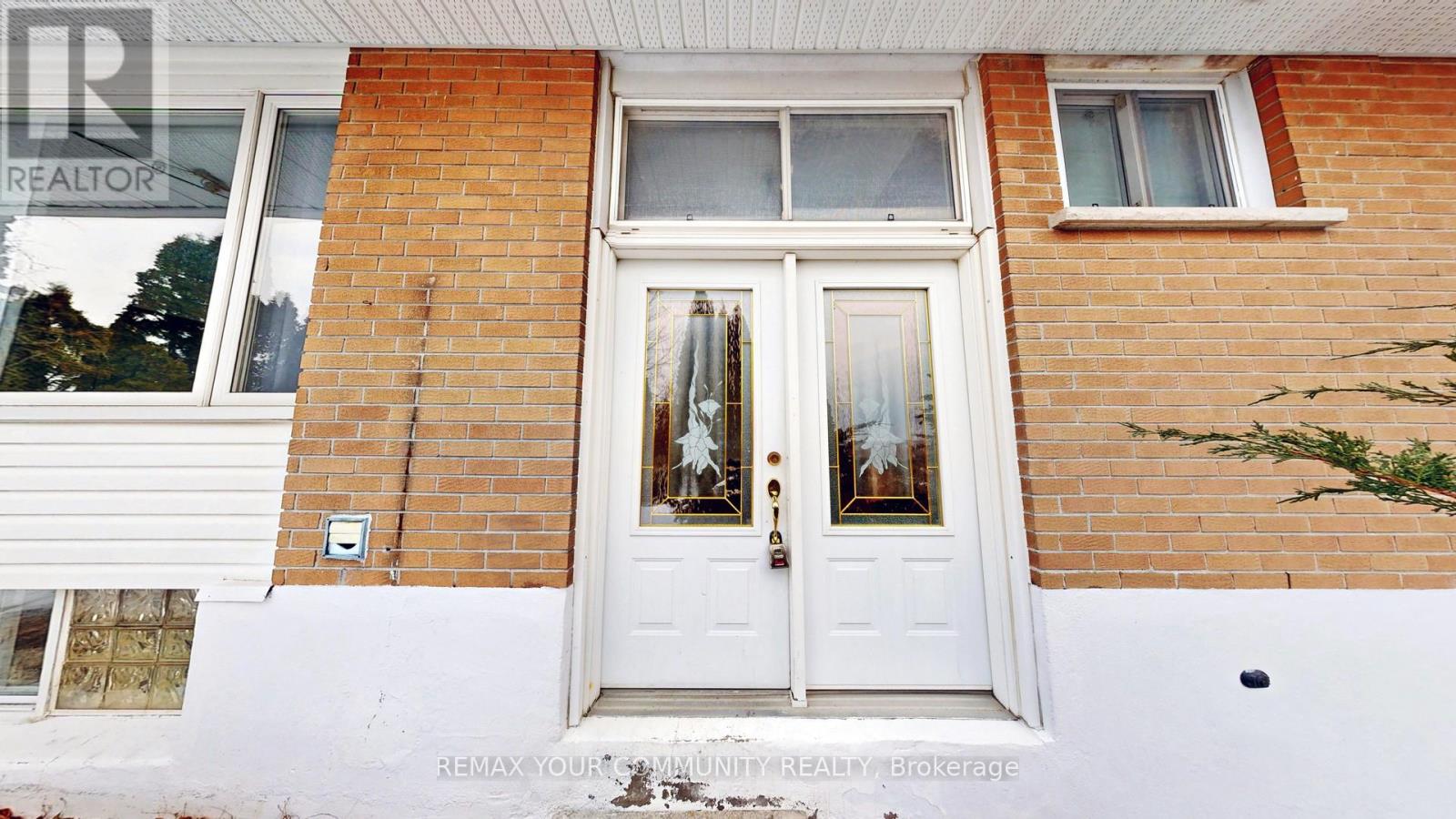 147 Grandview Street S, Oshawa, Ontario  L1H 7C6 - Photo 4 - E12744392
