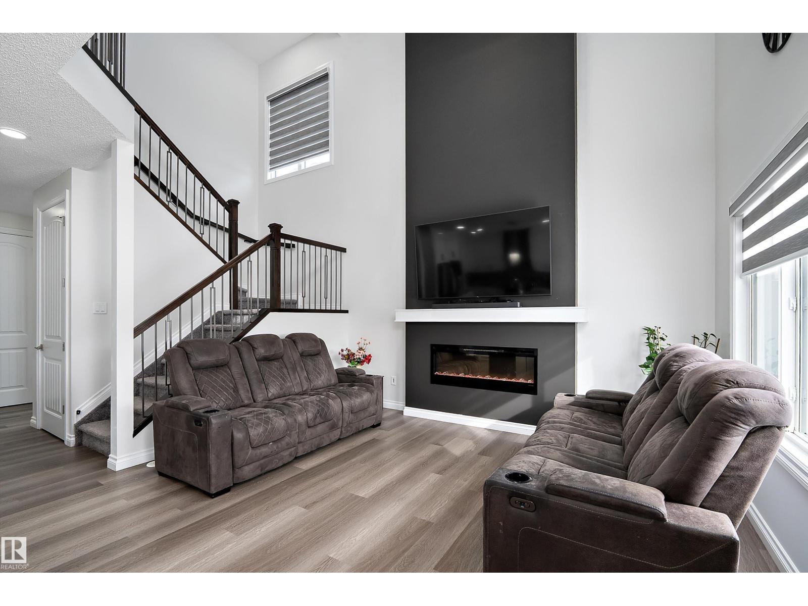 5211 23a Av Sw, Edmonton, Alberta  T6X 2X3 - Photo 6 - E4475197