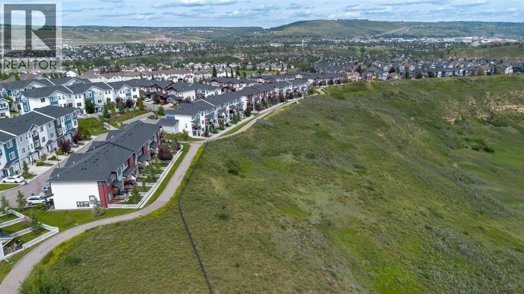 1703 Jumping Pound Common, Cochrane, Alberta  T4C 2L1 - Photo 32 - A2276569