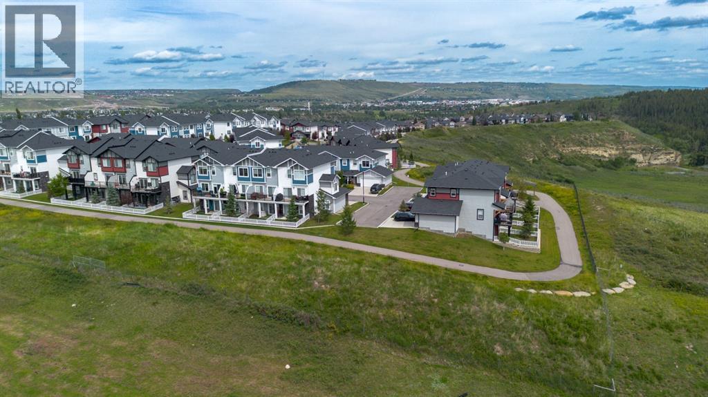 1703 Jumping Pound Common, Cochrane, Alberta  T4C 2L1 - Photo 29 - A2276569