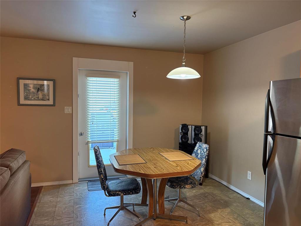 82 Whitby Crescent, Steinbach, Manitoba  R5G 0A2 - Photo 5 - 202603504