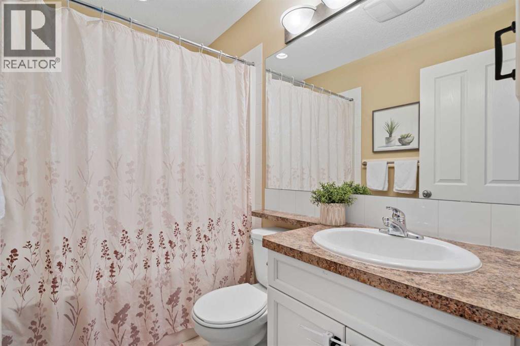40 Drake Landing Way, Okotoks, Alberta  T1S 0C3 - Photo 33 - A2289086