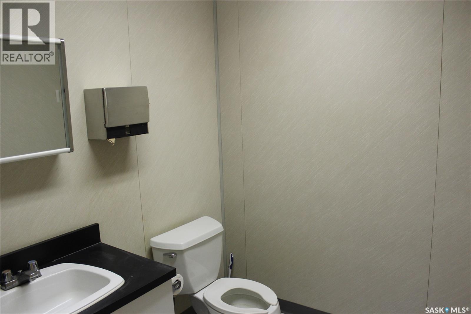 110 King Street, Estevan, Saskatchewan  S4A 2T5 - Photo 14 - SK029329