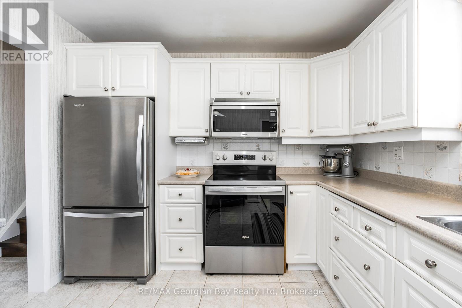 306 Cedar Street, Midland, Ontario  L4R 4M2 - Photo 9 - S12822406