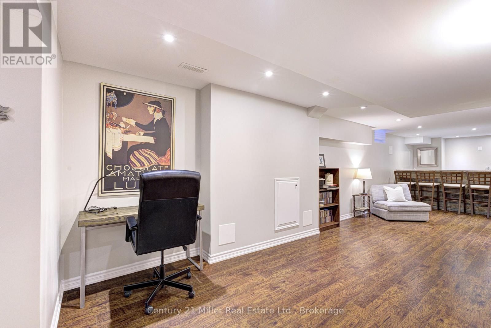 2142 Meadowglen Drive, Oakville (Wm Westmount), Ontario  L6M 4C8 - Photo 34 - W12829702