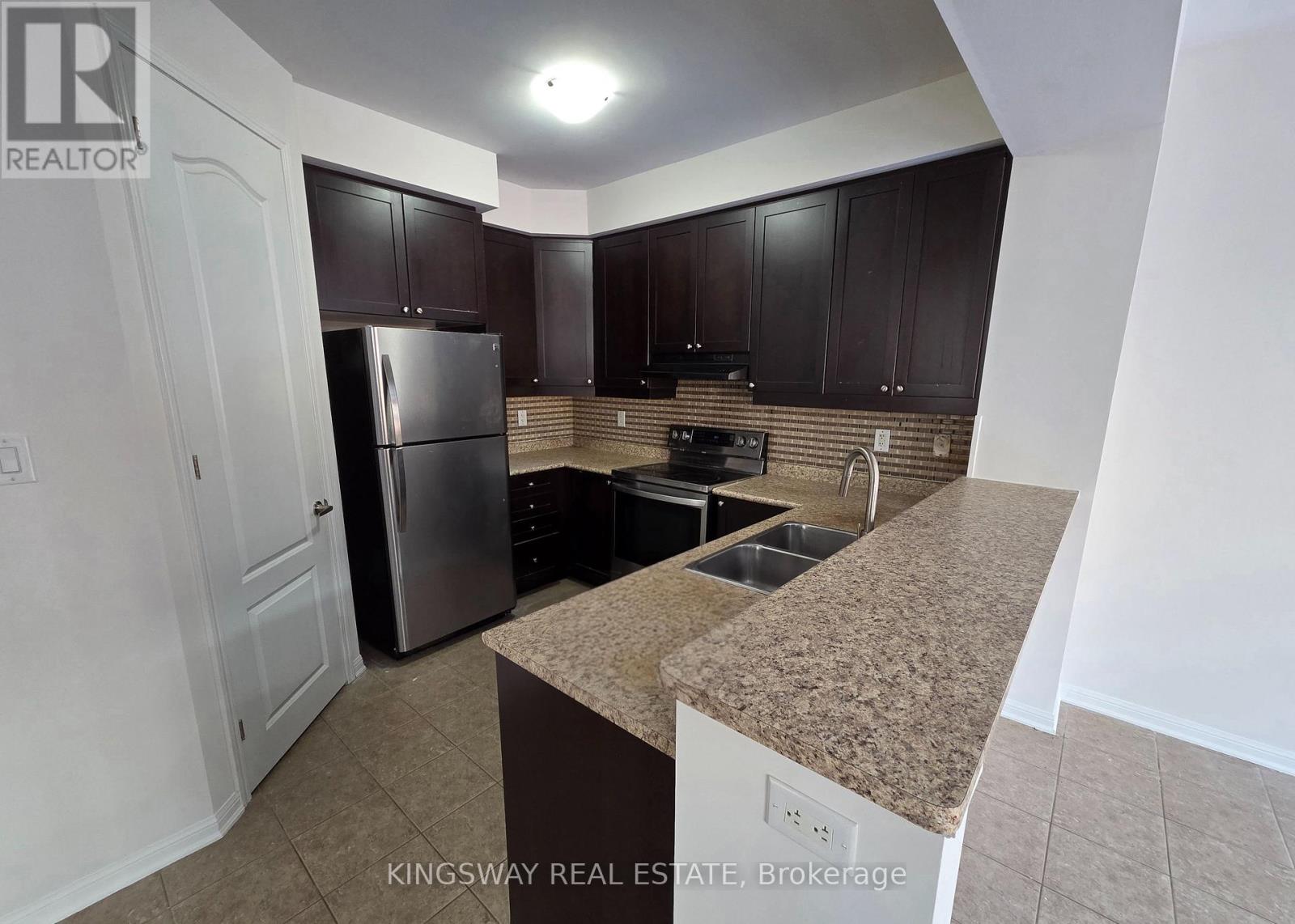 469 Tyrone Crescent, Milton, Ontario  L9T 8J8 - Photo 10 - W12794964