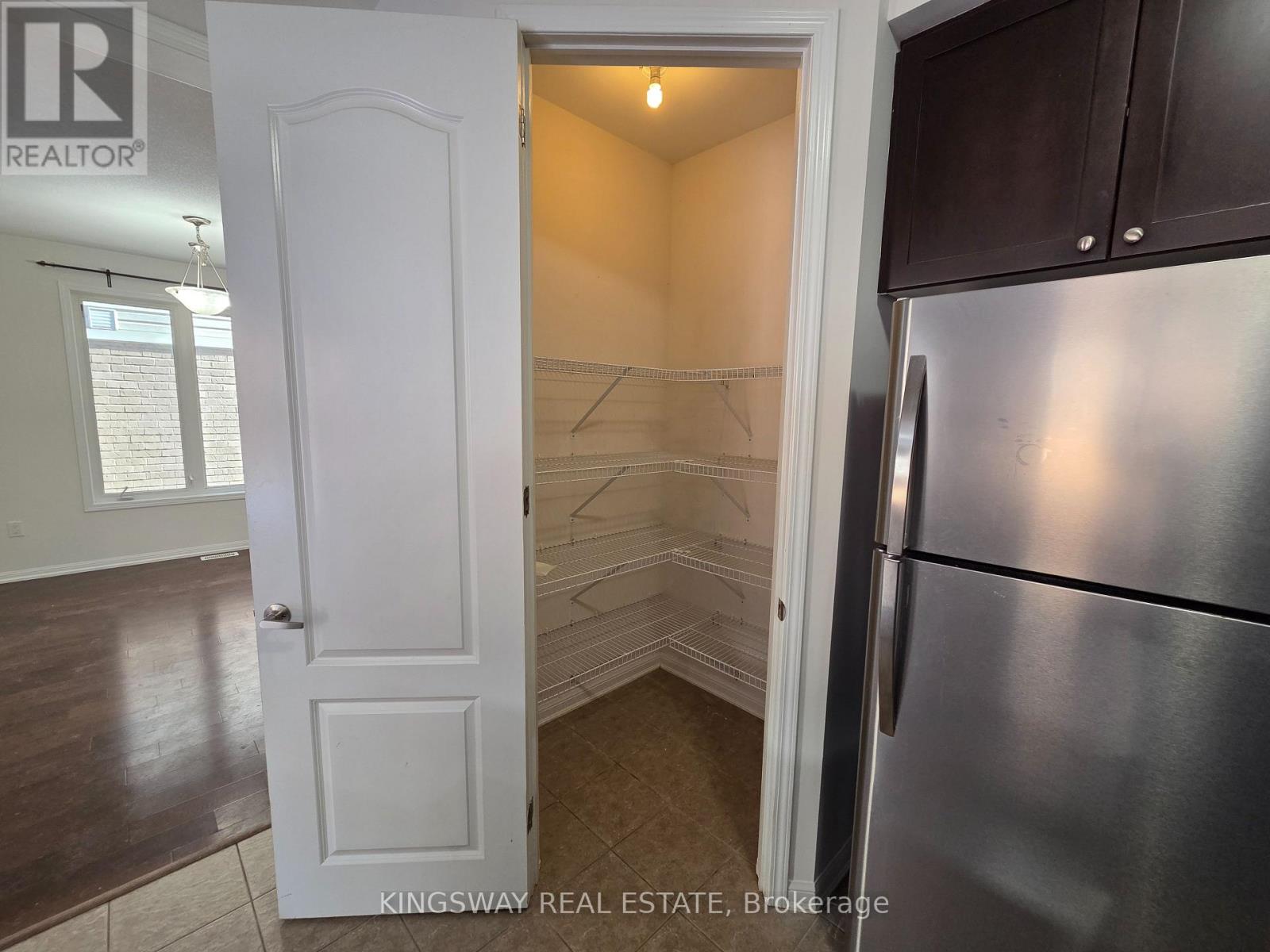 469 Tyrone Crescent, Milton, Ontario  L9T 8J8 - Photo 12 - W12794964